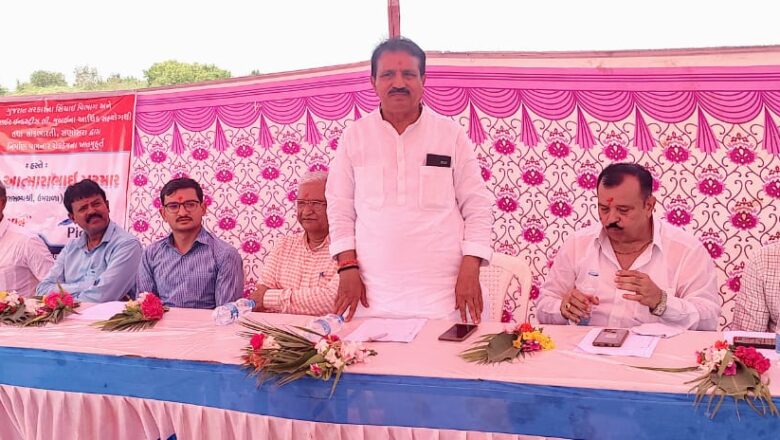 ગામડાની સમૃદ્ધિ હેતુ કૃષિ અને જળ માટે રાજ્ય સરકાર સજાગ ઝાંઝમેર ગામે ધારાસભ્ય આત્મારામ પરમારના હસ્તે આડબંધનું ખાતમુહૂર્ત