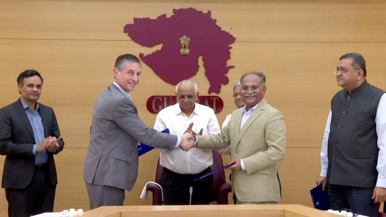 મુખ્યમંત્રી ભૂપેન્દ્ર પટેલની ઉપસ્થિતિમાં રાજ્ય સરકાર અને એનર્જી પોલિસી ઇન્સ્ટીટયૂટ યુનિવર્સિટી ઓફ શિકાગો ટ્રસ્ટ ઇન ઇન્ડીયા વચ્ચે MOU સંપન્ન