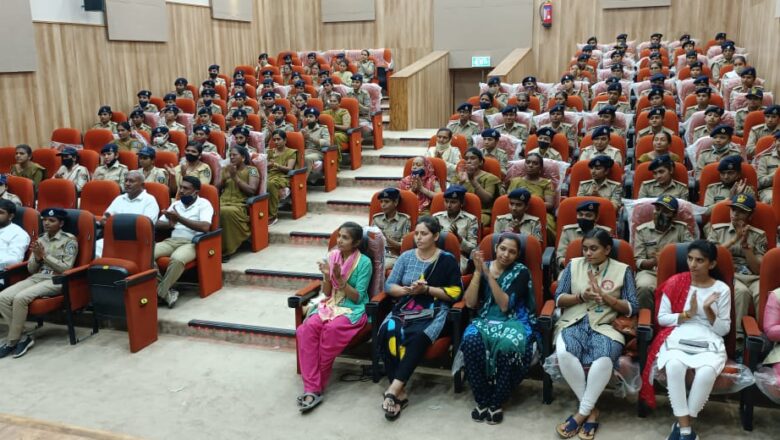 જીલ્લા રમત પ્રશિક્ષણ કેન્દ્ર ખાતે યોજાયેલી ખેલ મહાકુંભ-૨૦૨૧ ઝોન કક્ષાની બાસ્કેટ બોલ સ્પર્ધાઓ પૂર્ણ