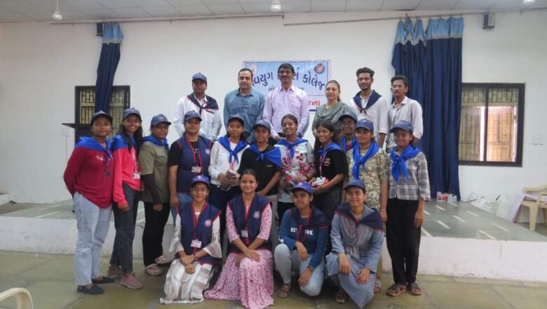 સ્વચ્છતા હી સેવા અંતર્ગત નવયુગ કોમર્સ કોલેજ ખાતે ચિત્ર સ્પર્ધા યોજાઈ