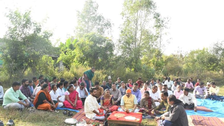 મહુવા તાલુકાના કોસ ગામે ધારાસભ્ય મોહનભાઈ ઢોડીયાના હસ્તે રૂ.૩૬.૧૪ ખર્ચે આયુષ્માન આરોગ્ય મંદિરનું ખાતમુહૂર્ત