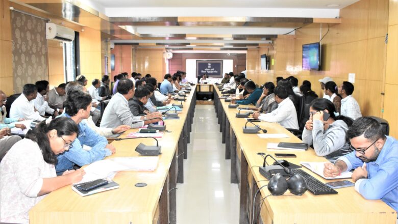 નર્મદા જિલ્લા સંકલન (વ) ફરિયાદ નિવારણ સમિતિની બેઠક યોજાઈ