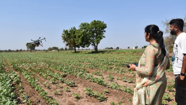 વડાપ્રધાન નરેન્દ્રભાઈ મોદીએ શરૂ કરેલી એક યોજના એટલે “નમો ડ્રોન દીદી યોજના