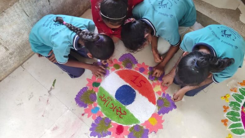 મોરબી જિલ્લાની શાળાઓમાં દેશભક્તિ ની થીમ સાથે રાખી મેકિંગ આર્ટ એન્ડ ક્રાફ્ટ તેમજ રંગોળી સ્પર્ધા યોજાઈ