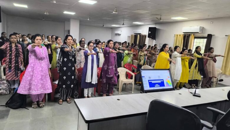 દાહોદ જિલ્લા ગ્રામ વિકાસ એજન્સી દાહોદ ખાતે ‘રાષ્ટ્રીય એકતા દિવસ’ના શપથ લેવાયા