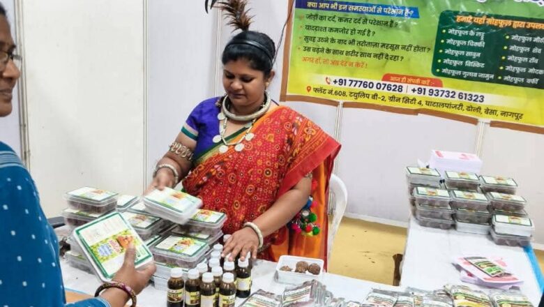 મહુડાના ફૂલોને મૂલ્યવર્ધન કરી ઔષધીય ગુણો સાથે લાડુ, ચોકલેટ, સાબુની બનાવટો મેળાની આદિવાસી અસ્મિતા