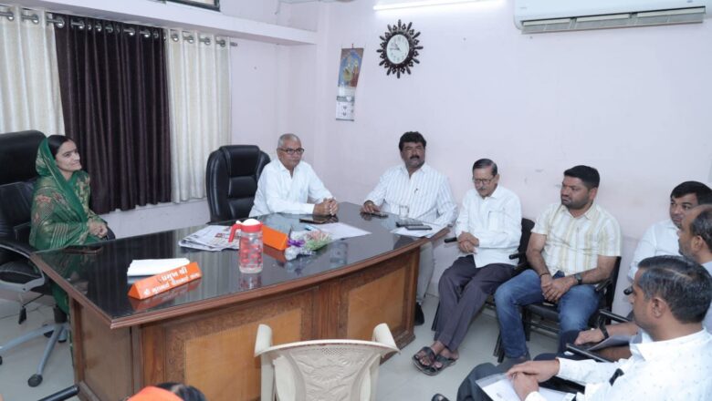 રાજ્યમંત્રી ત્રિકમભાઇ છાંગાના અધ્યક્ષસ્થાને વિકેન્દ્રીત જિલ્લા આયોજન માટે અંજાર તાલુકા આયોજન સમિતિની બેઠક યોજાઈ