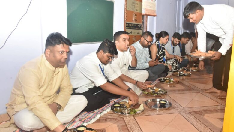નાયબ મુખ્યમંત્રી હર્ષ સંઘવીએ માલેગામ ખાતે પારંપારિક ભોજનનો સ્વાદ માણ્યો