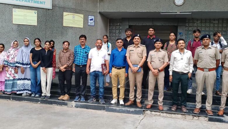સરકારી ઇજનેરી કોલેજ, દાહોદ ખાતે માર્ગ સલામતી જાગૃતિ કાર્યક્રમ યોજાયો