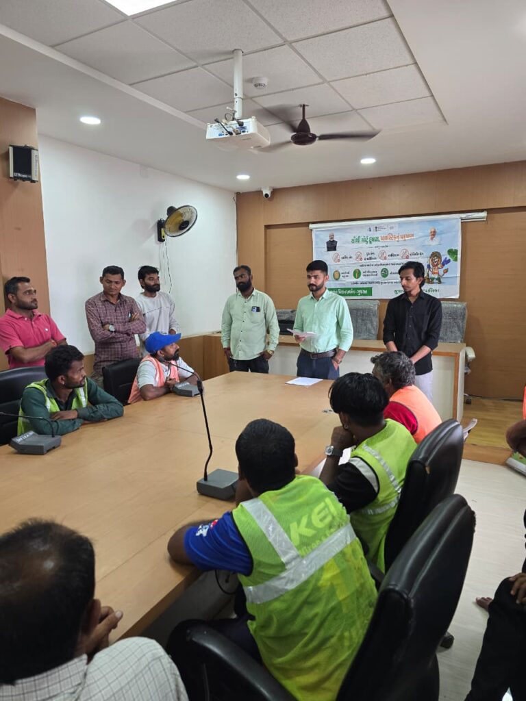 સૂત્રાપાડા ખાતે ‘સ્વચ્છ શહેર ૧૦૦ દિવસ મહાઅભિયાન’ અંતર્ગત સફાઈ સ્ટાફ માટે તાલીમ યોજાઇ